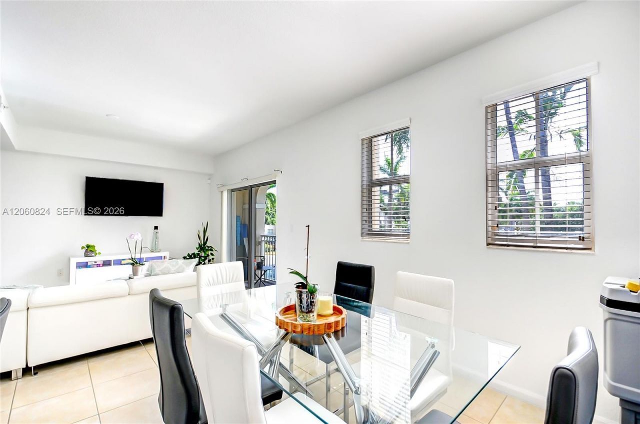 11403 NW 89th St , Unit 217, Doral, FL 33178 Photo