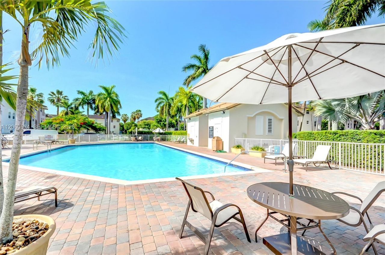 11403 NW 89th St , Unit 217, Doral, FL 33178 Photo