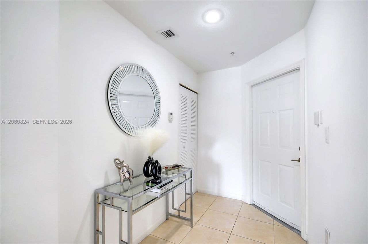 11403 NW 89th St , Unit 217, Doral, FL 33178 Photo