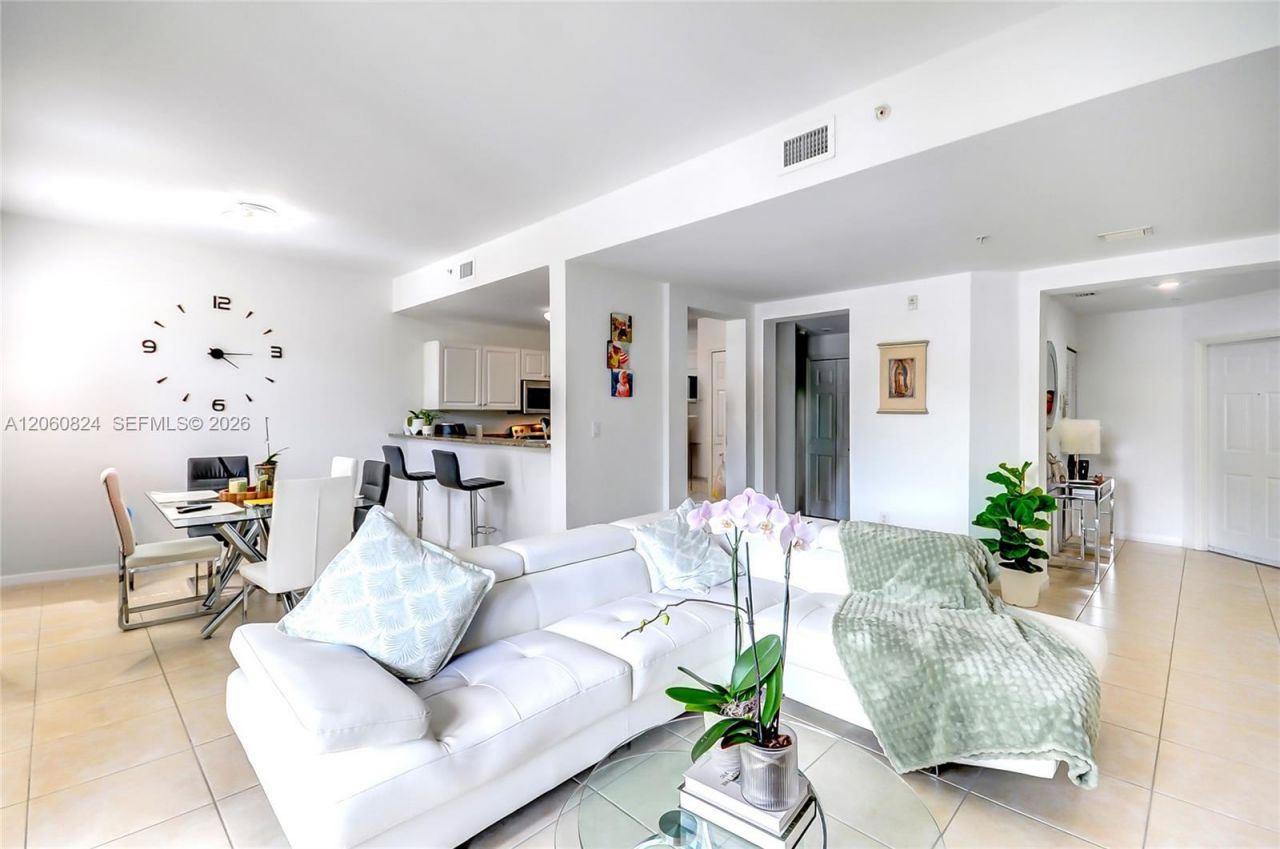 11403 NW 89th St , Unit 217, Doral, FL 33178 Photo