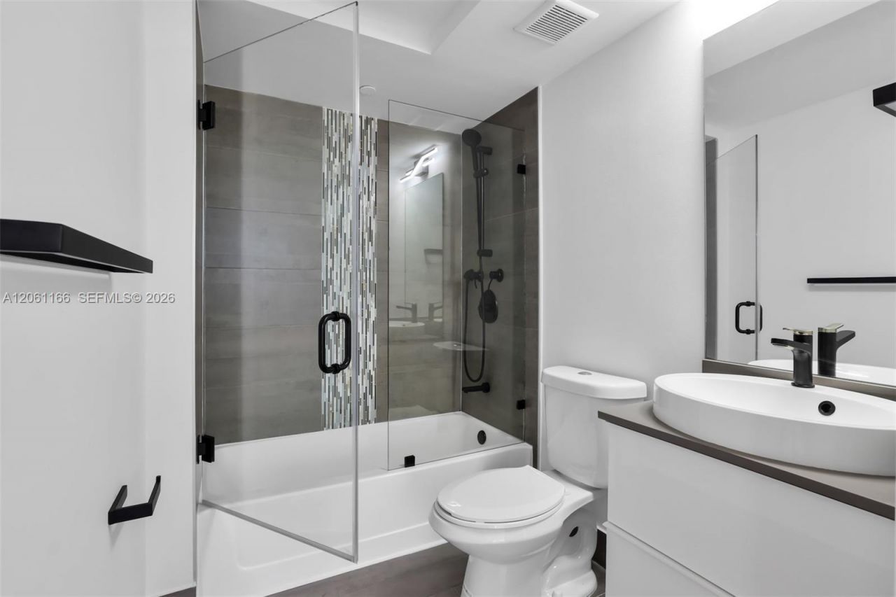 1330 West Ave , Unit 3007, Miami Beach, FL 33139 Photo