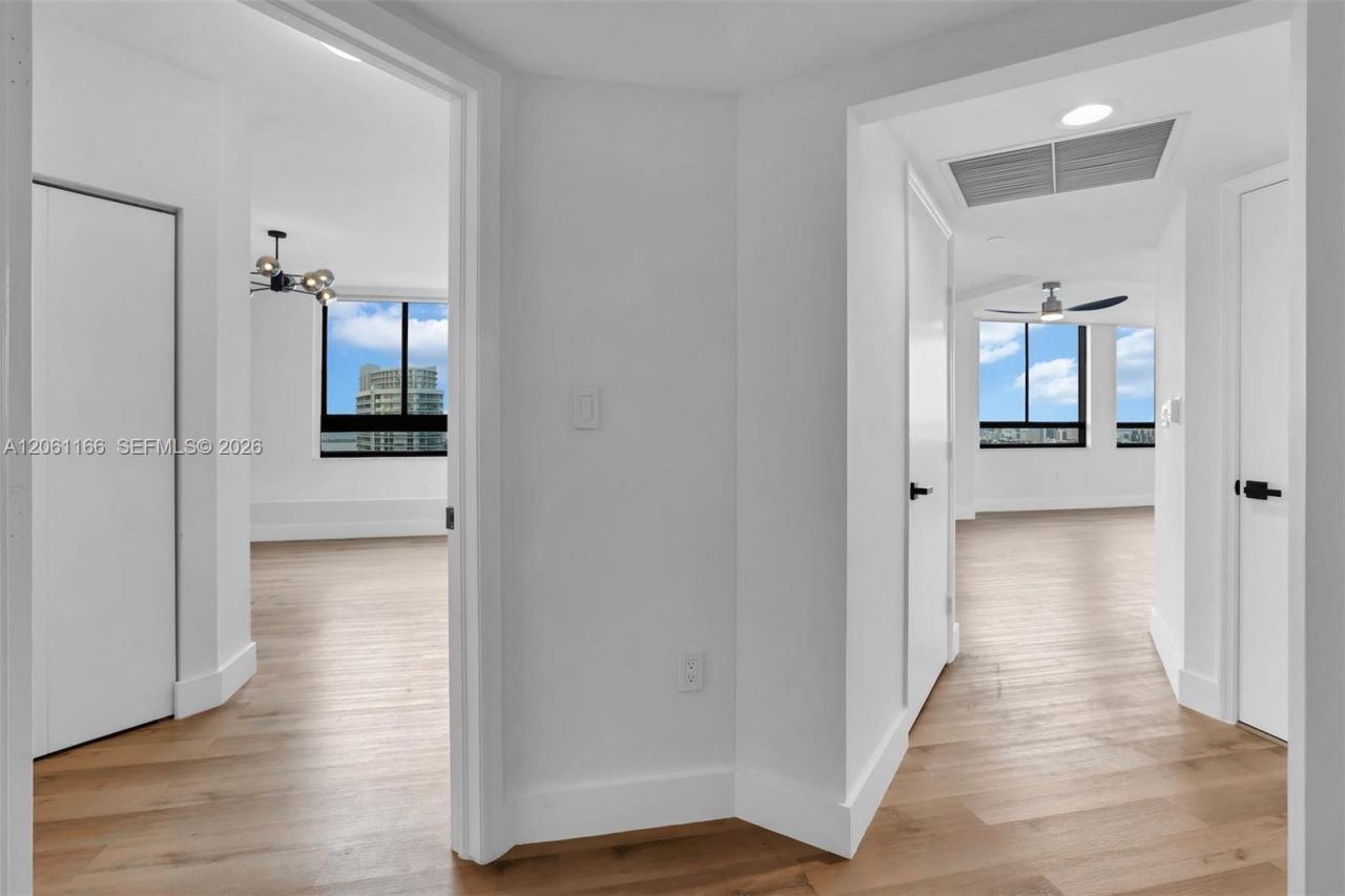 1330 West Ave , Unit 3007, Miami Beach, FL 33139 Photo
