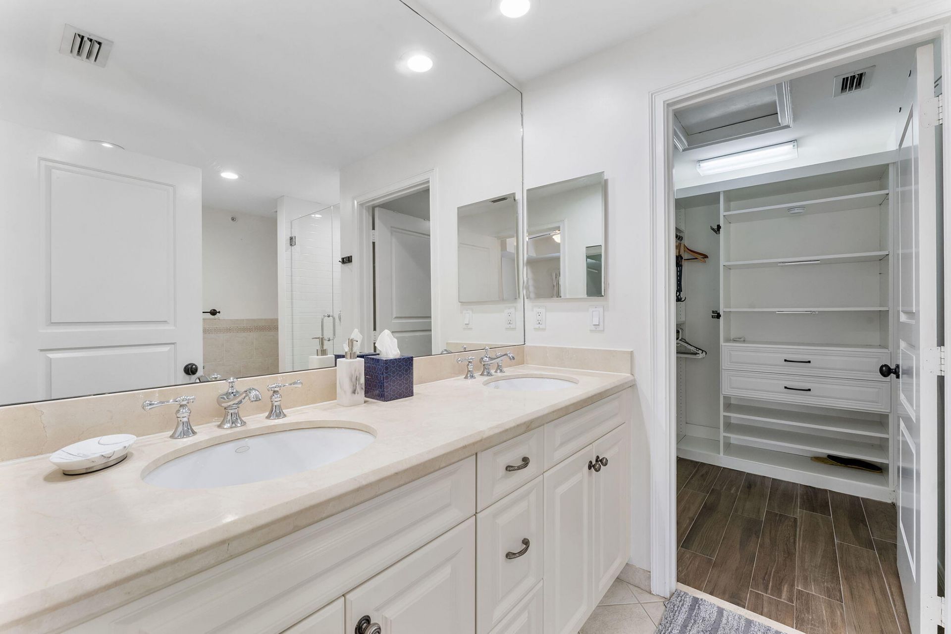 1035 W Heritage Club Circle, Delray Beach, FL 33483 Photo