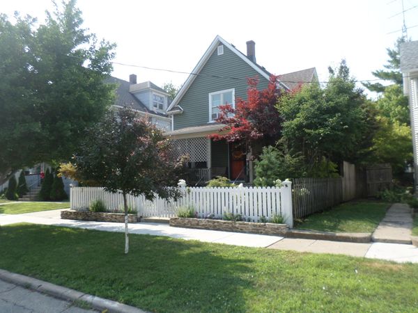 2111 53rd St, Kenosha, WI 53140