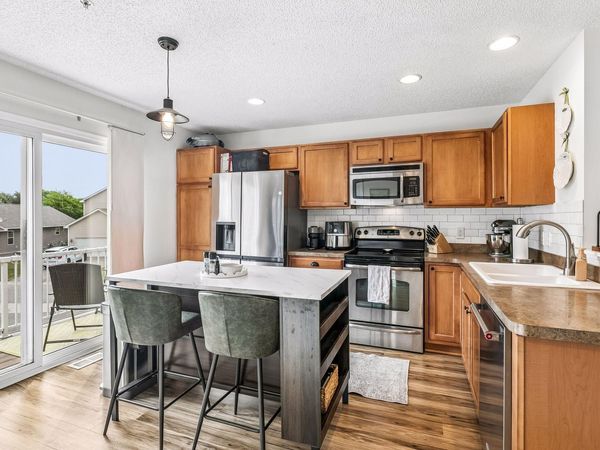 3117 Clover Ridge Drive , Chaska, MN 55318