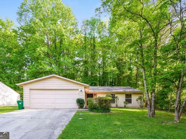 5219 Martins Crossin Road, Stone Mountain, GA 30088