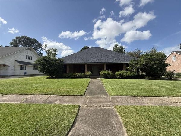 12441 GOODWOOD Boulevard , Baton Rouge, LA 70815