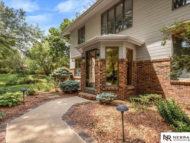 1222 N 101 Circle, Omaha, NE 68114