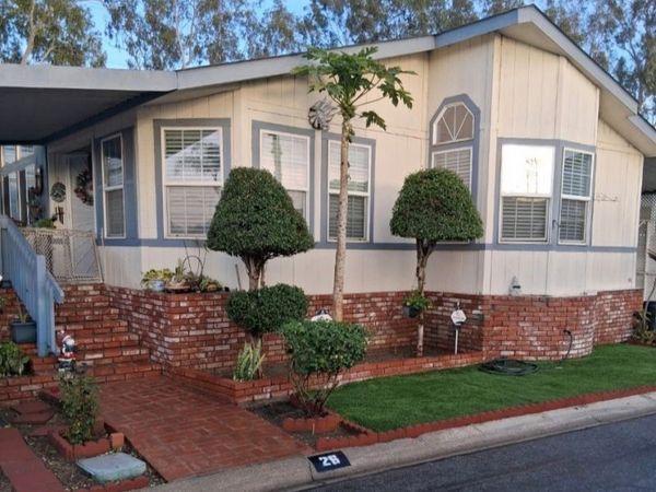 10001 W Frontage, Unit 26, South Gate, CA 90280