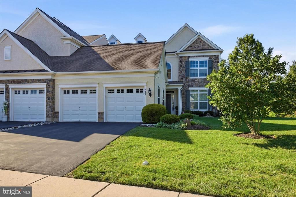 425 PRIMROSE DRIVE, UPPER GWYNEDD, PA 19446