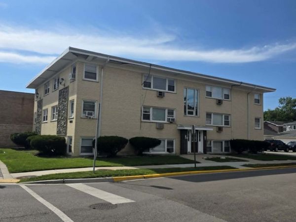 8636 Grand Avenue, Unit 2A, River Grove, IL 60171