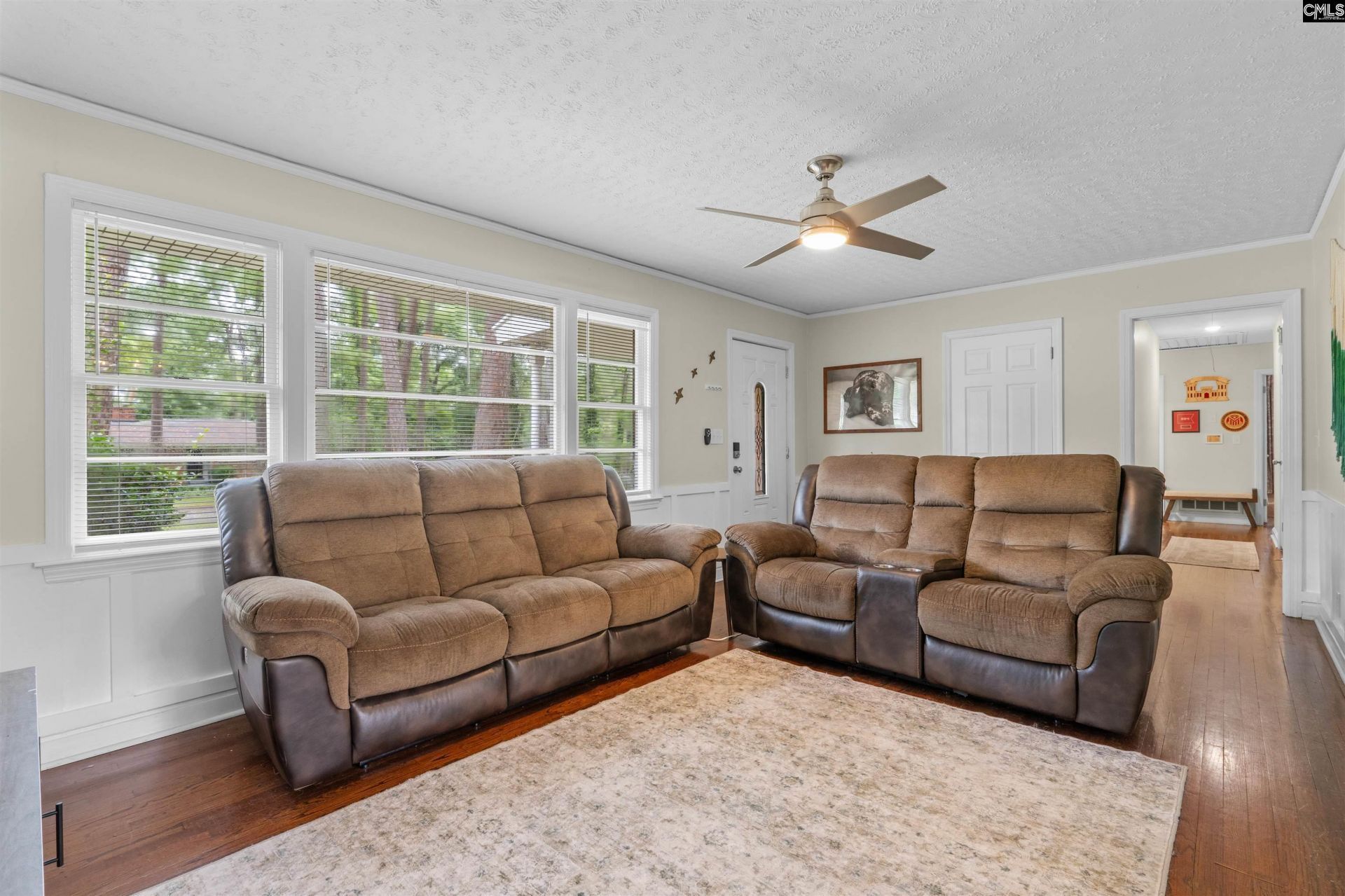 1734 Omarest Dr.  Photo 5