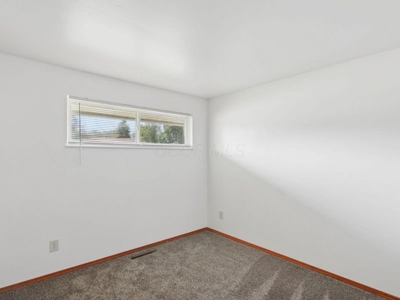 6634 Bartlett Road, Reynoldsburg, OH 43068 Photo 22