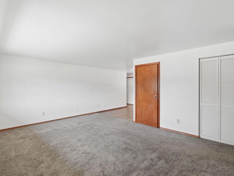 6634 Bartlett Road, Reynoldsburg, OH 43068 Photo 6