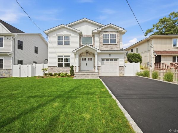 1586 Maeder Avenue , Merrick, NY 11566