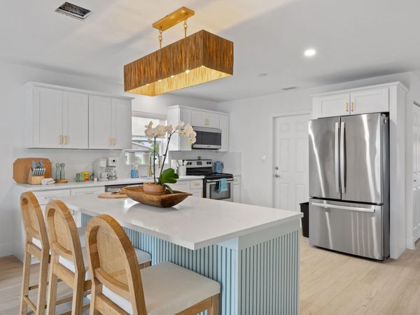 1096 SW 27th Avenue, Boynton Beach, FL 33426