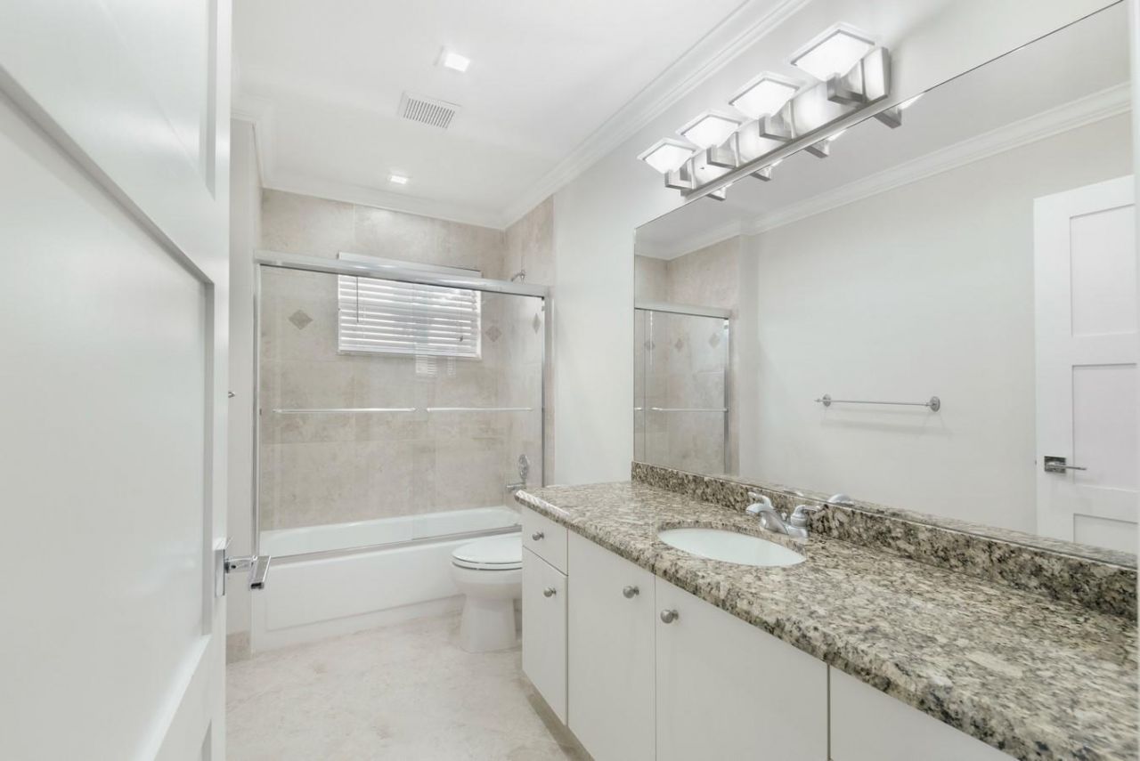 8892 Jaspers Drive, Boynton Beach, FL 33472 Photo