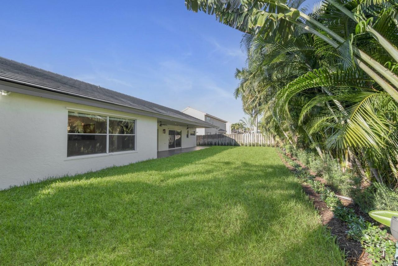 8892 Jaspers Drive, Boynton Beach, FL 33472 Photo