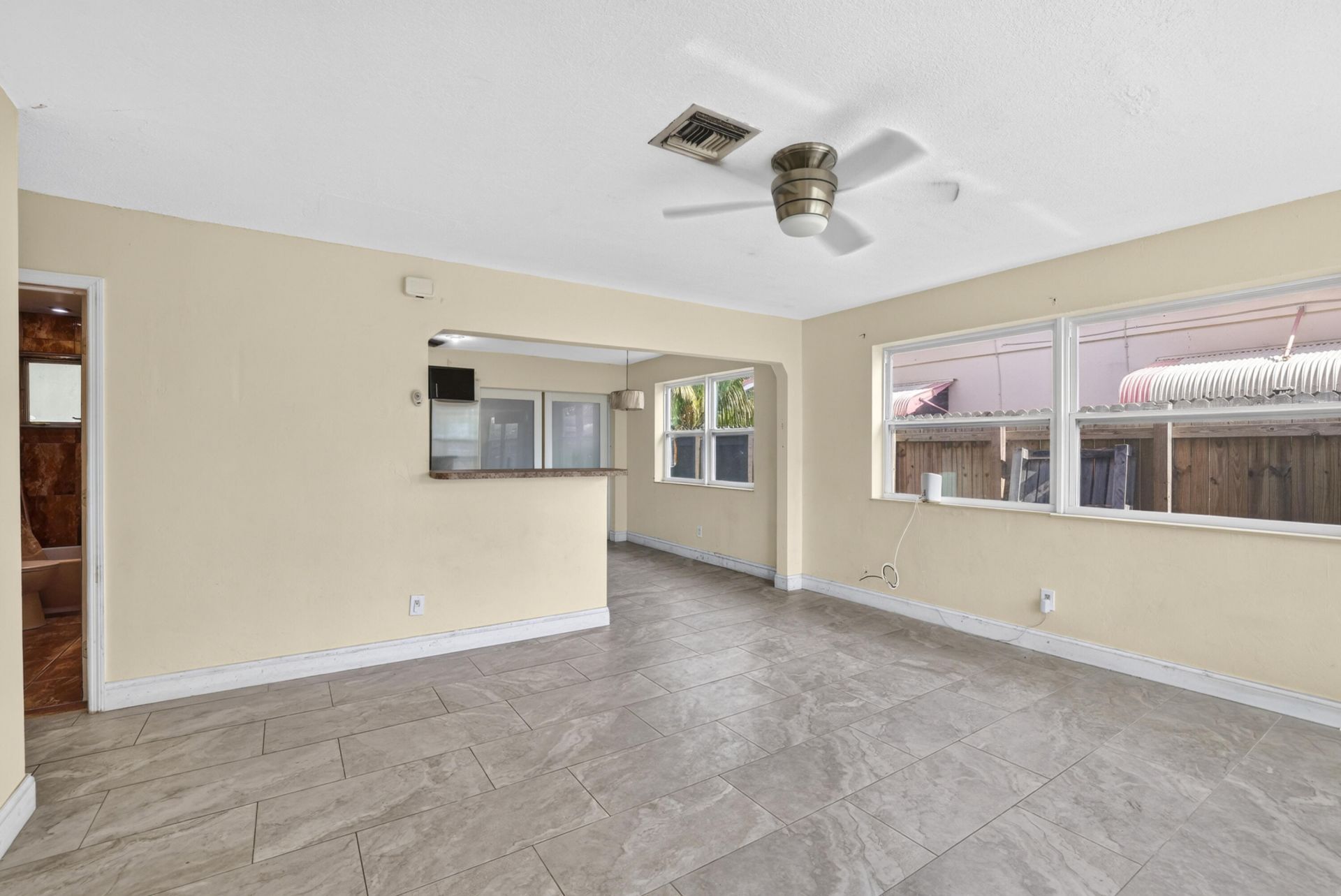 533 NW 17th Avenue, Fort Lauderdale, FL 33311 Photo