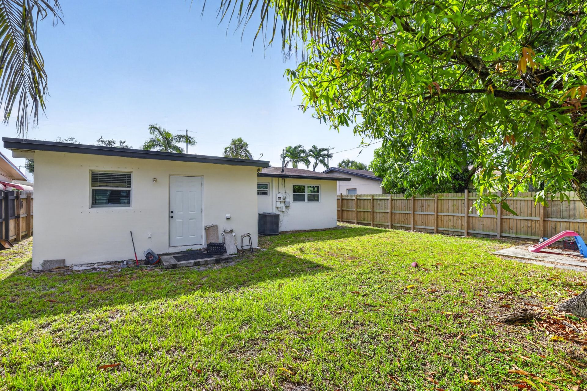 533 NW 17th Avenue, Fort Lauderdale, FL 33311 Photo