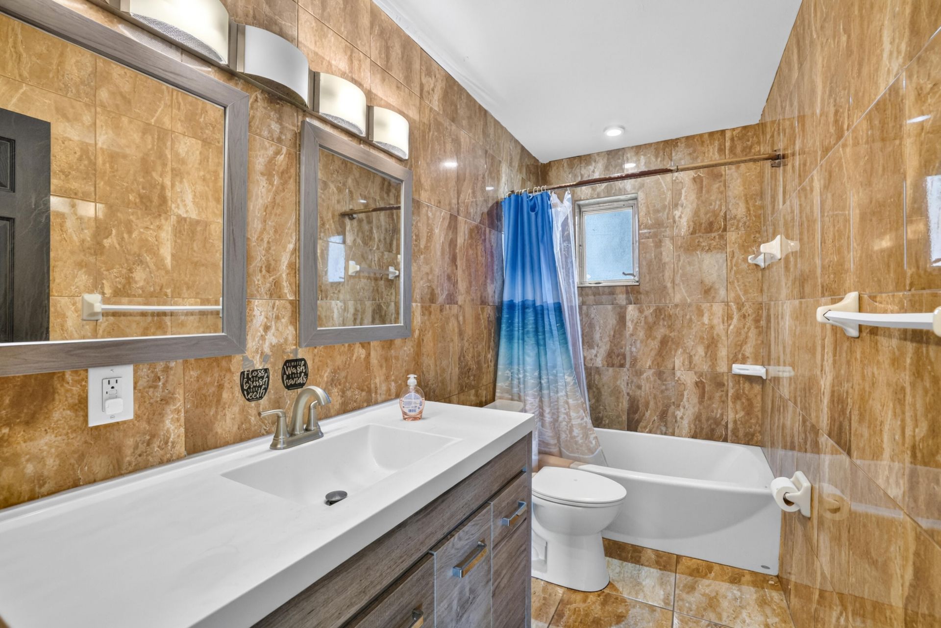 533 NW 17th Avenue, Fort Lauderdale, FL 33311 Photo