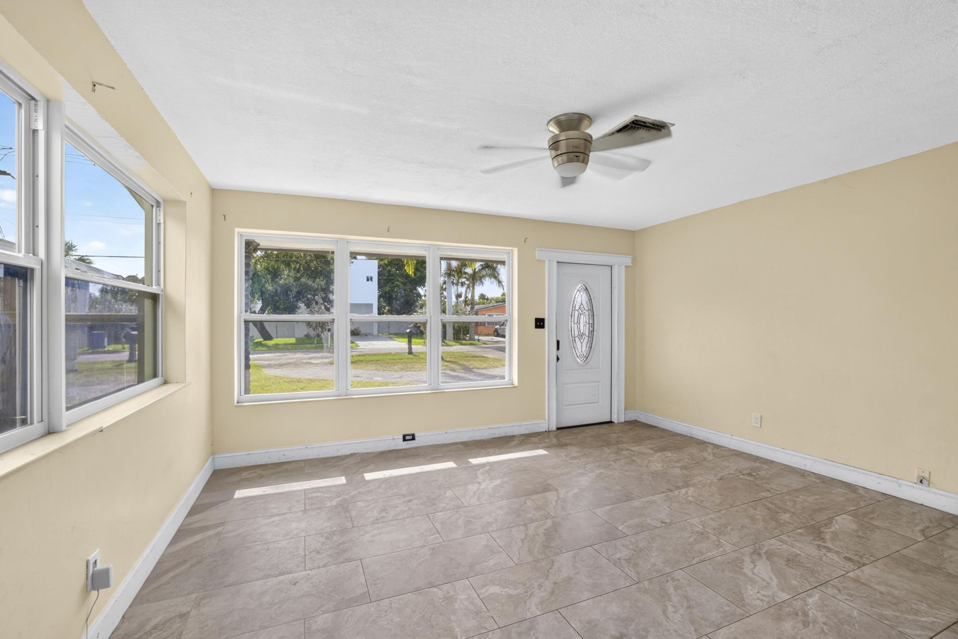 533 NW 17th Avenue, Fort Lauderdale, FL 33311 Photo