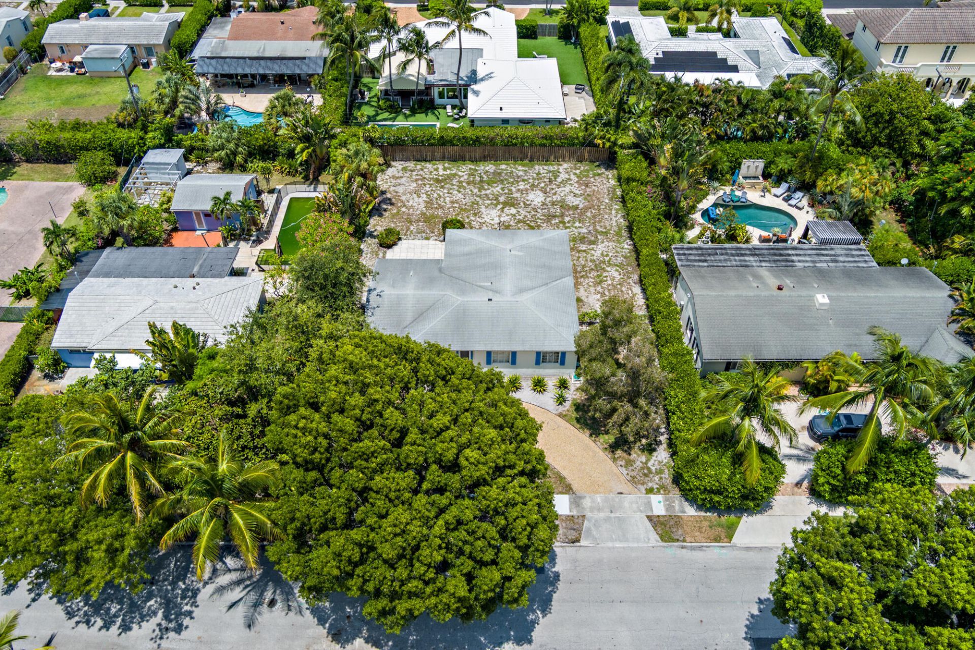 223 Ashworth Street, West Palm Beach, FL 33405 Photo