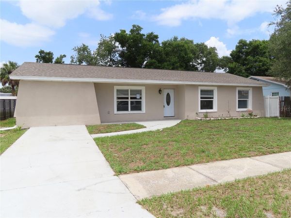 1215 WINDSOR CIRCLE , BRANDON, FL 33510