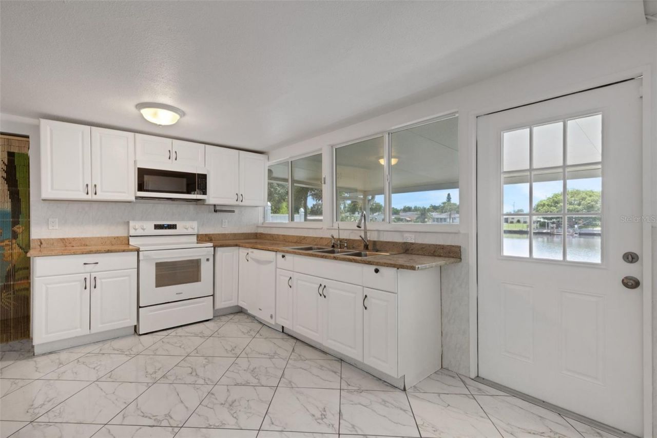 1240 Trunkfish Drive, Holiday, FL 34690 Photo