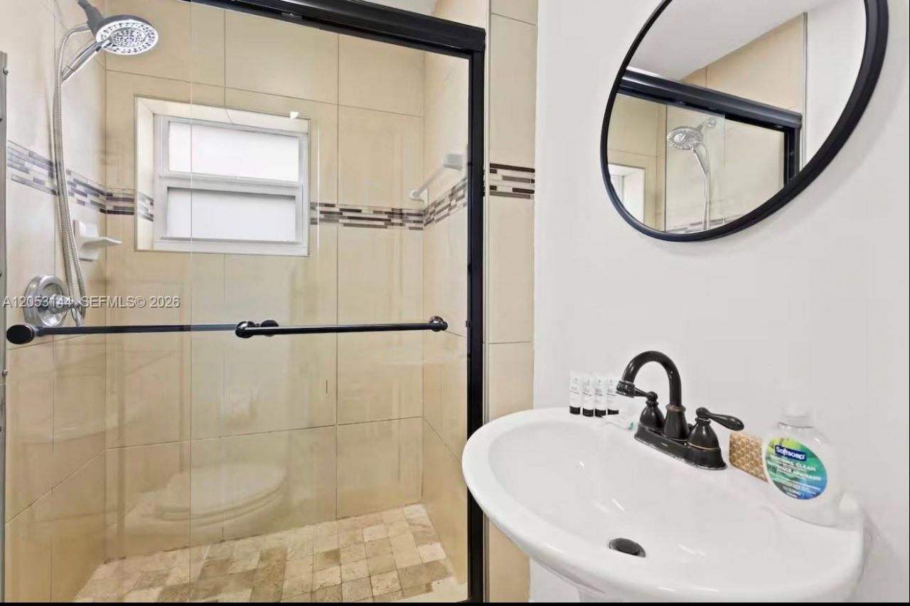 912 NW 2nd St, Unit 912, Fort Lauderdale, FL 33311 Photo