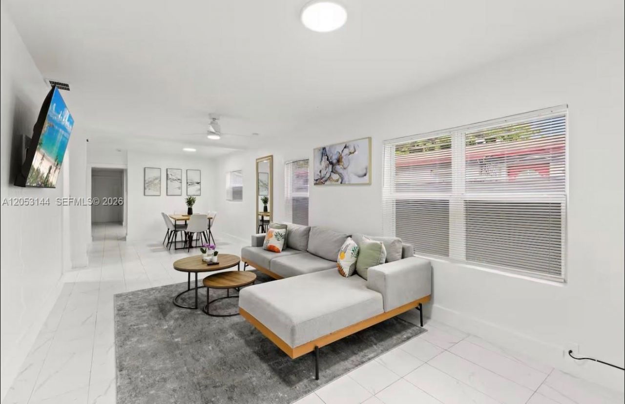 912 NW 2nd St, Unit 912, Fort Lauderdale, FL 33311 Photo