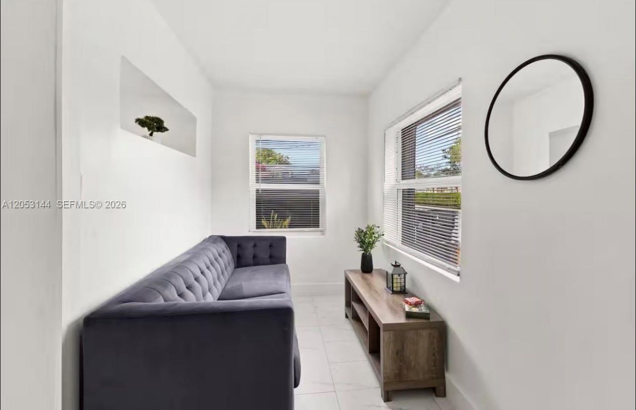 912 NW 2nd St, Unit 912, Fort Lauderdale, FL 33311 Photo