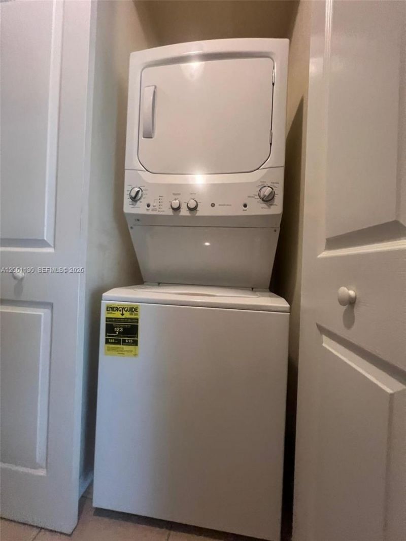 3500 Oaks Clubhouse Dr , Unit 207, Pompano Beach, FL 33069 Photo