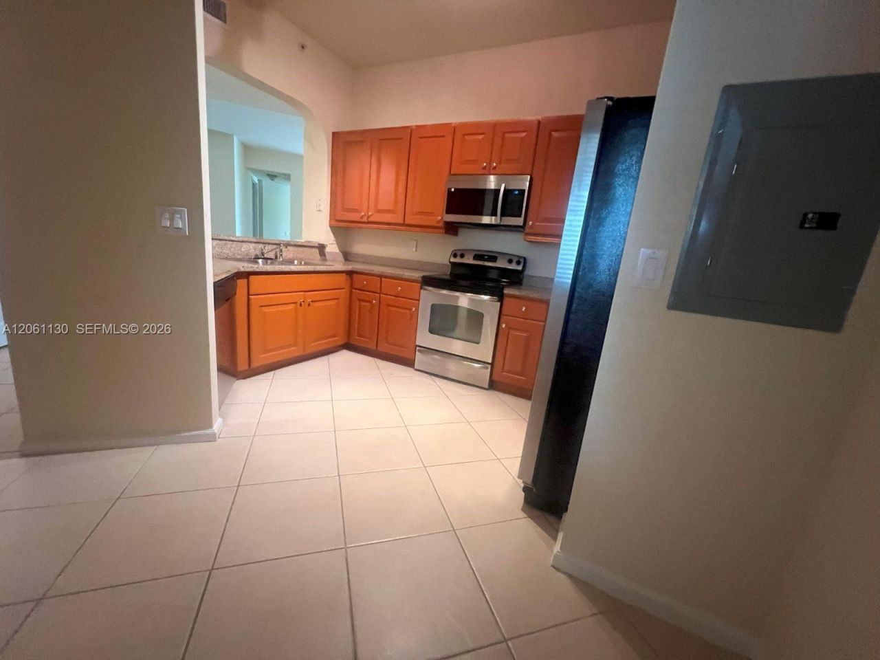 3500 Oaks Clubhouse Dr , Unit 207, Pompano Beach, FL 33069 Photo