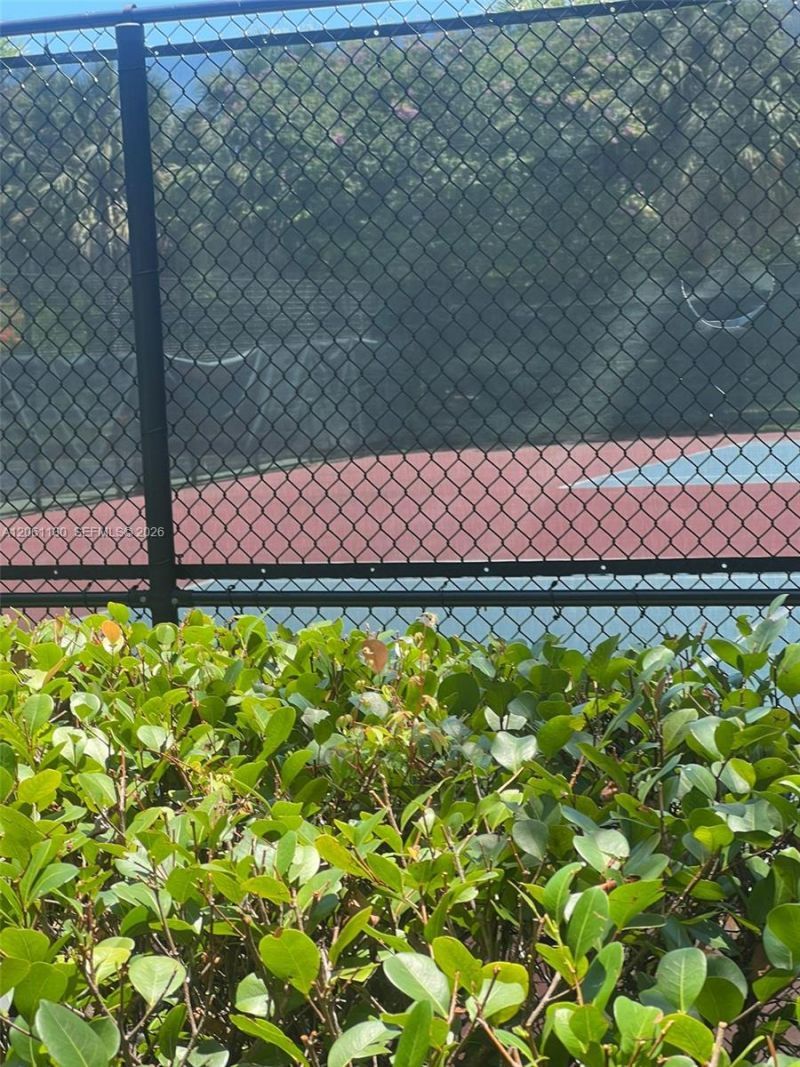 3500 Oaks Clubhouse Dr , Unit 207, Pompano Beach, FL 33069 Photo
