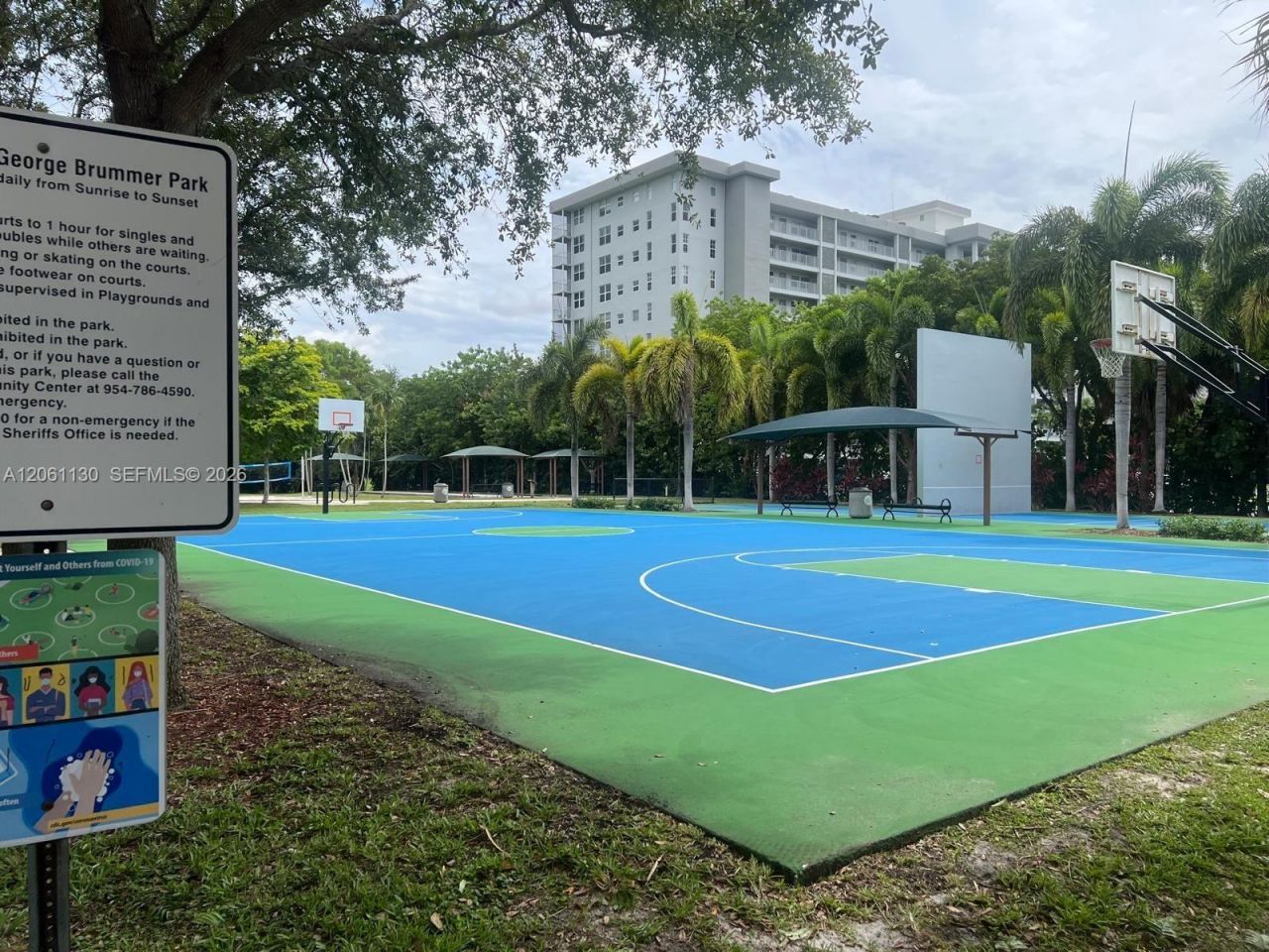 3500 Oaks Clubhouse Dr , Unit 207, Pompano Beach, FL 33069 Photo
