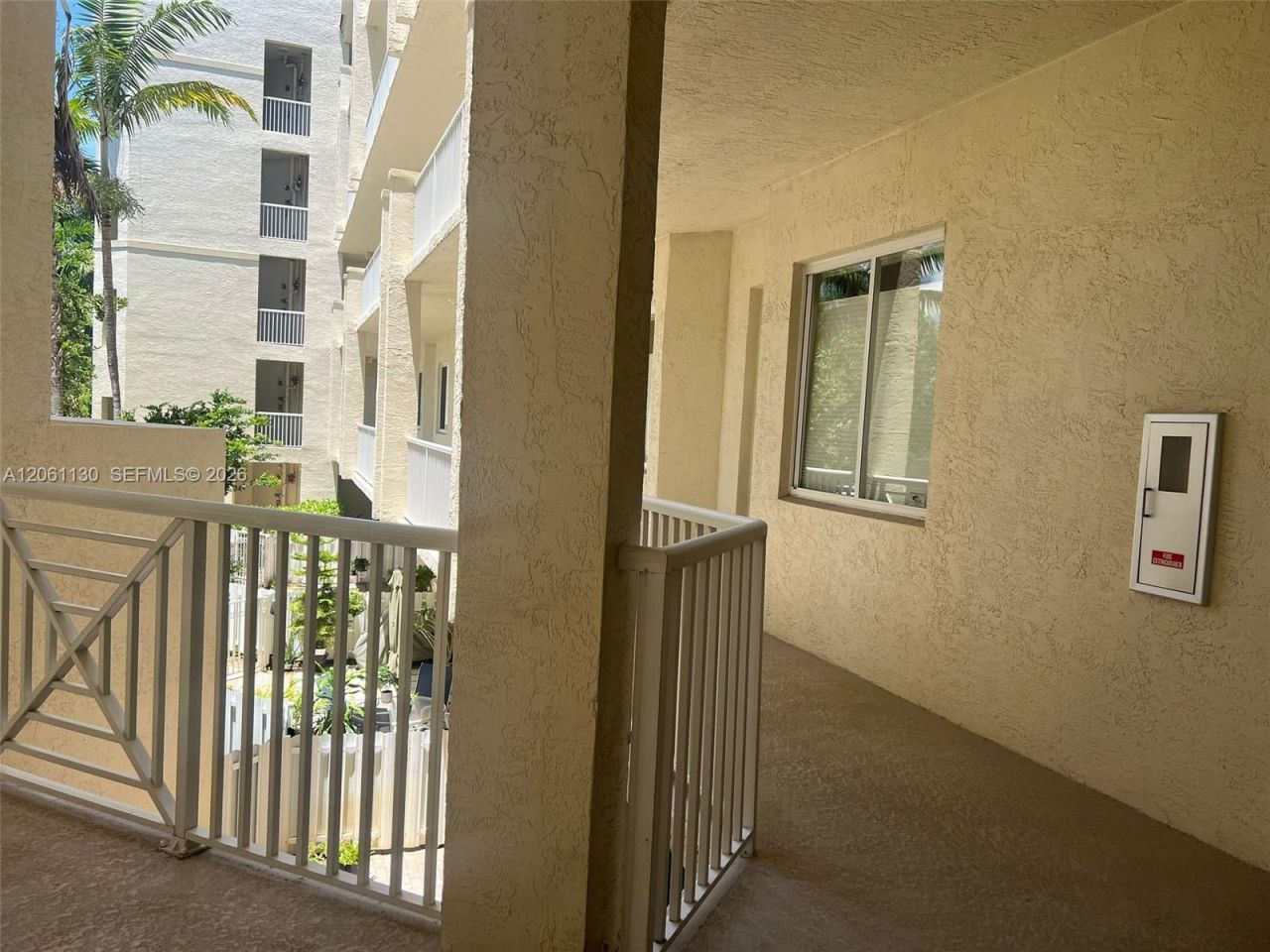 3500 Oaks Clubhouse Dr , Unit 207, Pompano Beach, FL 33069 Photo