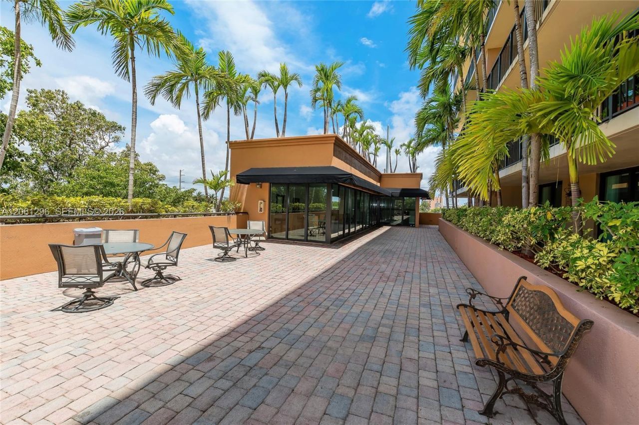 1690 SW 27th Ave, Unit 908, Miami, FL 33145 Photo