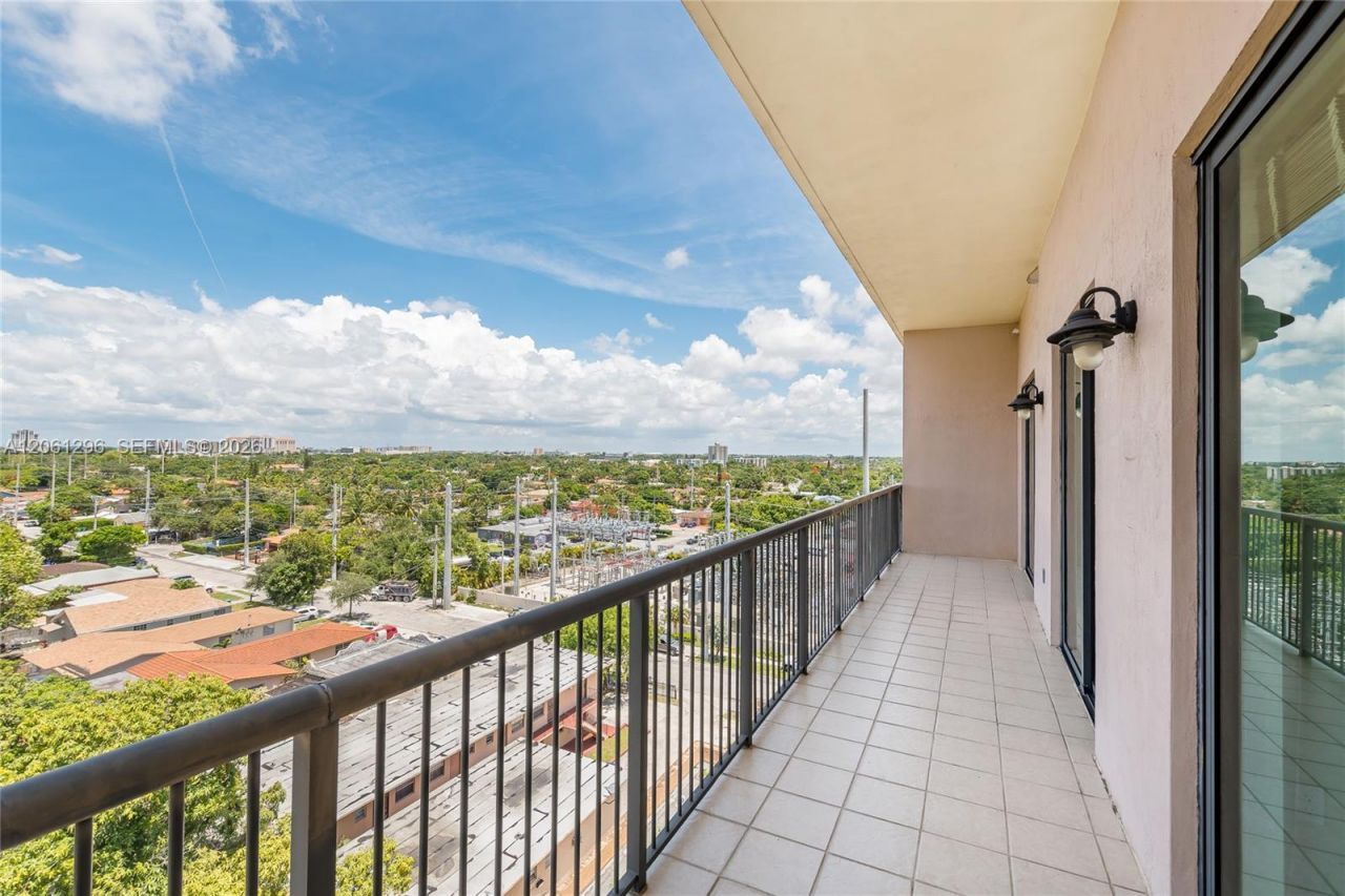 1690 SW 27th Ave, Unit 908, Miami, FL 33145 Photo