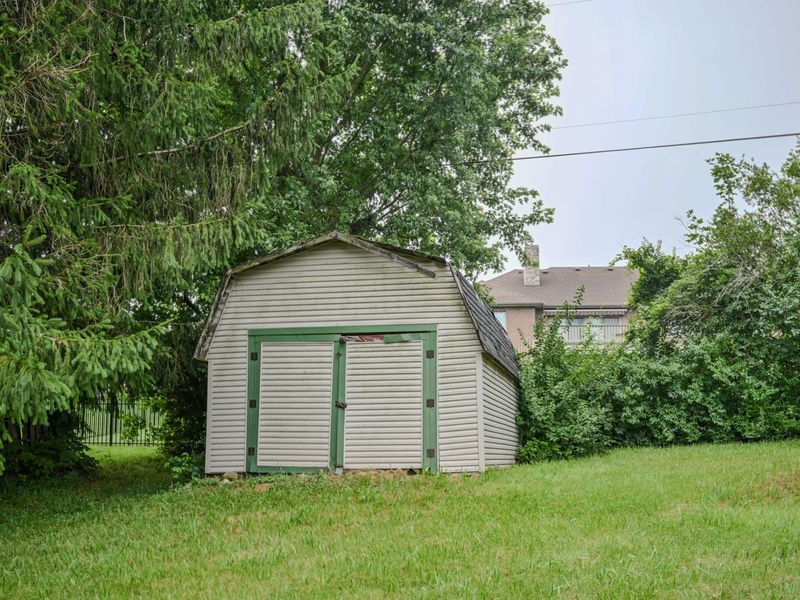 668 Suncrest Drive, Springfield, OH 45503 Photo 37