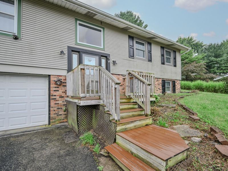 668 Suncrest Drive, Springfield, OH 45503 Photo 4