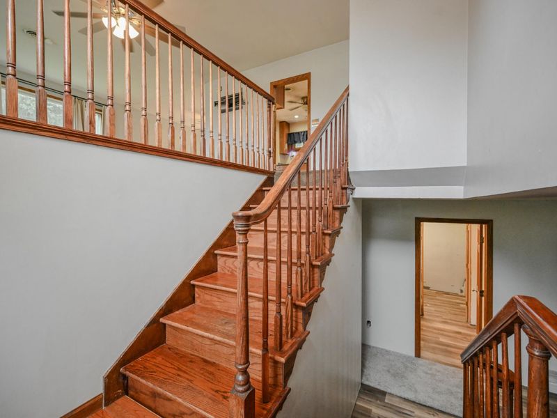668 Suncrest Drive, Springfield, OH 45503 Photo 6