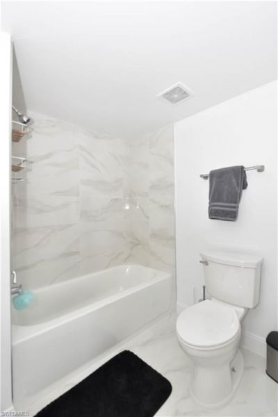 1275 Wildwood Lakes Blvd, Unit 303, Naples, FL 34104 Photo