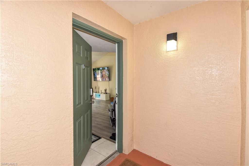 1275 Wildwood Lakes Blvd, Unit 303, Naples, FL 34104 Photo