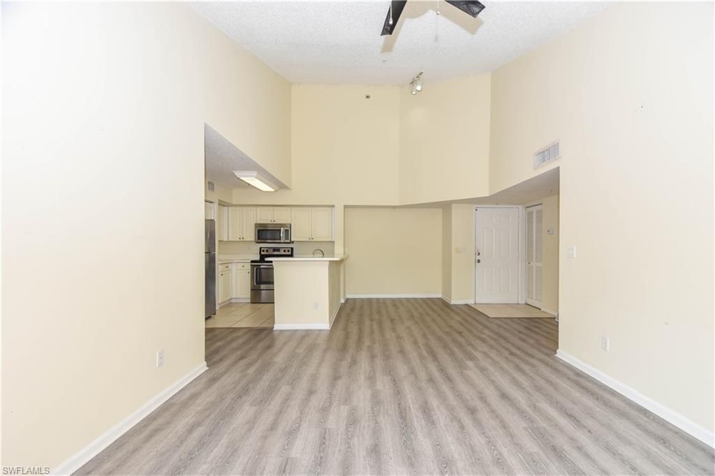 1275 Wildwood Lakes Blvd, Unit 303, Naples, FL 34104 Photo