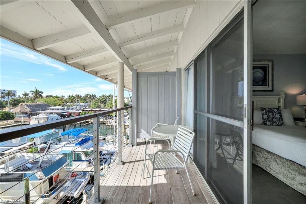 900 Broad Ave S, Unit 320, Naples, FL 34102 Photo