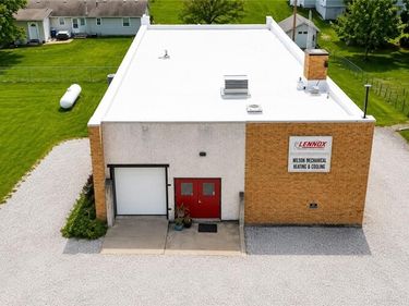 205-207 W Brasfield Street, Smithville, MO 64089