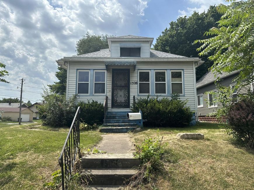 Main Photo