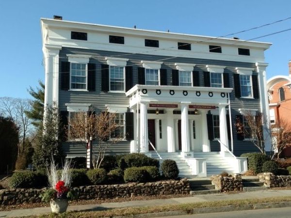 153 Main St, Flemington, NJ 08822