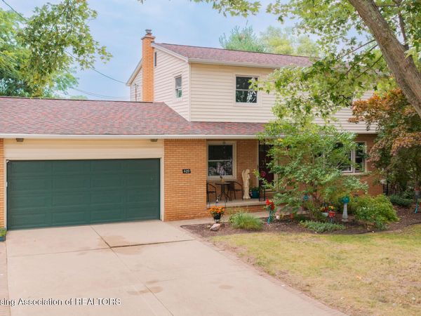 409 E Sycamore Street, Mason, MI 48854